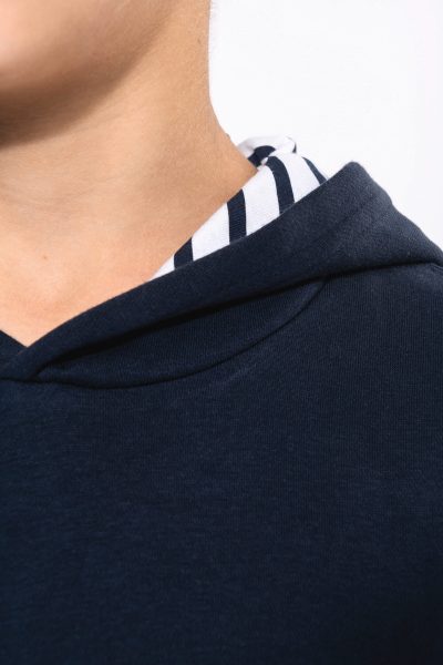 Sweat-shirt à capuche contrastée à motifs enfant unisexe – Image 7