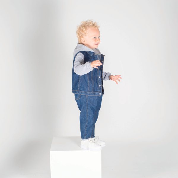 Veste en jean à capuche enfant – Image 3