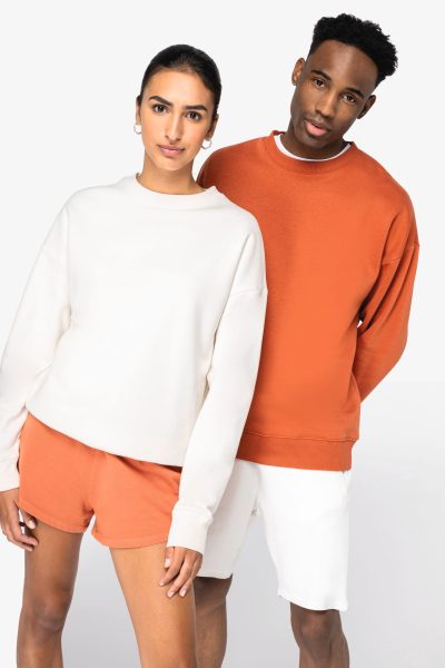 Sweat-shirt écoresponsable à col rond oversize unisexe – Image 3