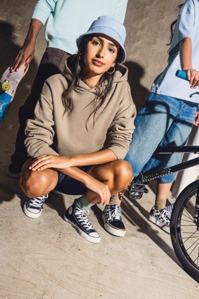 Sweat-shirt écoresponsable à capuche oversize unisexe – Image 12