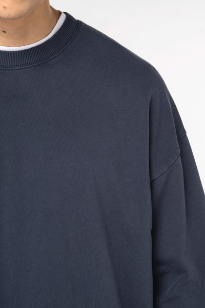 Sweat-shirt écoresponsable à col rond délavé oversize unisexe – Image 9