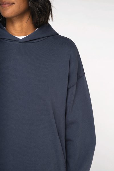 Sweat-shirt écoresponsable à capuche délavé oversize unisexe – Image 6