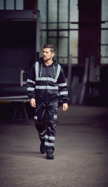 Sweat-shirt zippé capuche – Image 11