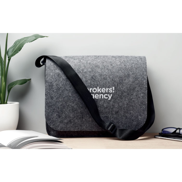 Sac messager en feutre RPET MO6186